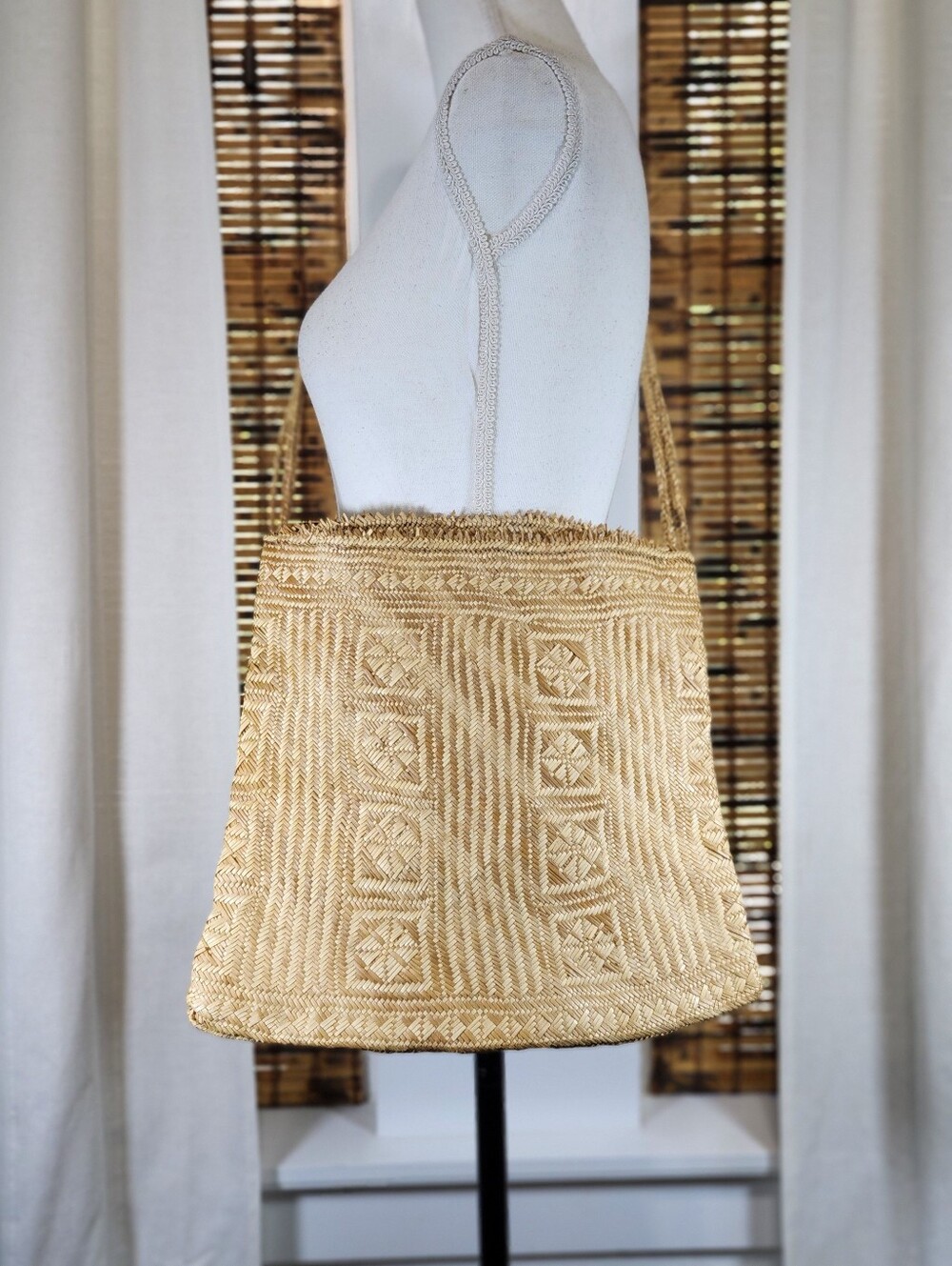 Vintage Boho Woven Straw Shoulder Bag | 13x13 Geometric Natural Fiber Tote